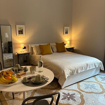 B&B Genova Holiday エクステリア 写真
